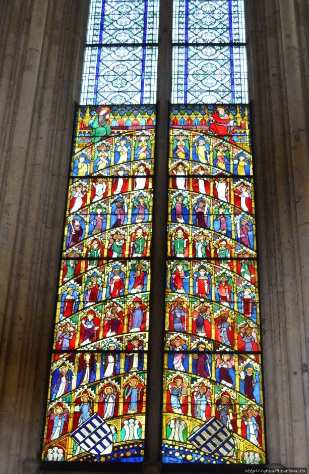 Витраж, отображающий небесную иерархию в Кёльнском соборе, 1330 г.